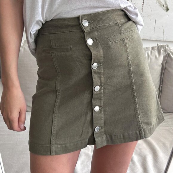 H&M Divided Women's Olive Green Skirt, size 6 - Picture 1 of 5